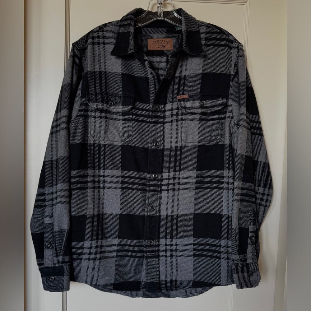 Orvis Mens Flannel Plaid Button Up Shirt Long Sleeve Casual Small w/ Pockets